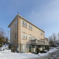 101-107 Selina Ct in Glen Cove, NY - Foto de edificio - Building Photo