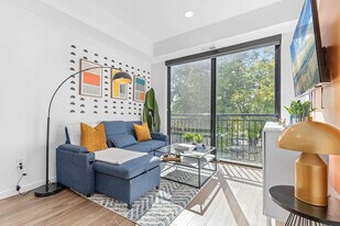 334 NE 2nd St in Minneapolis, MN - Building Photo