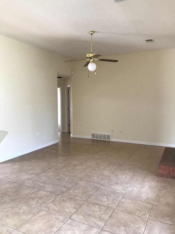 4558 Kings Grant Dr in Memphis, TN - Building Photo - Building Photo