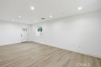 14014 Hubbard St in Los Angeles, CA - Building Photo - Building Photo
