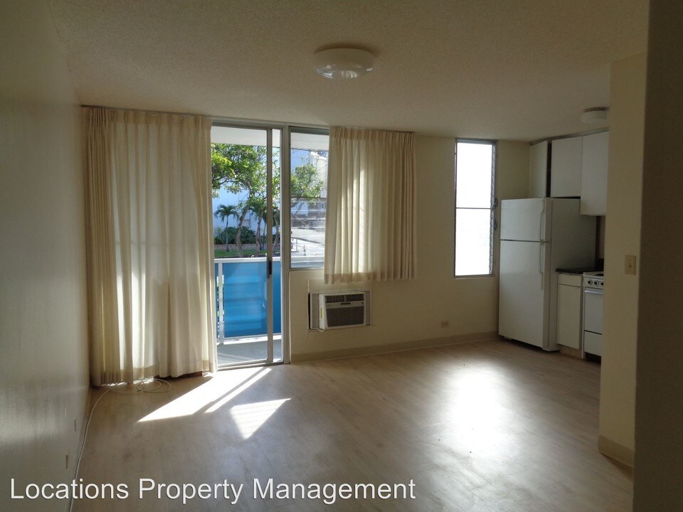 1545 Liona St in Honolulu, HI - Building Photo