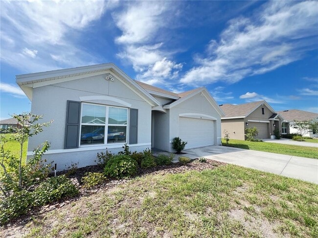 586 W Twisted Oaks Dr in Beverly Hills, FL - Building Photo - Building Photo