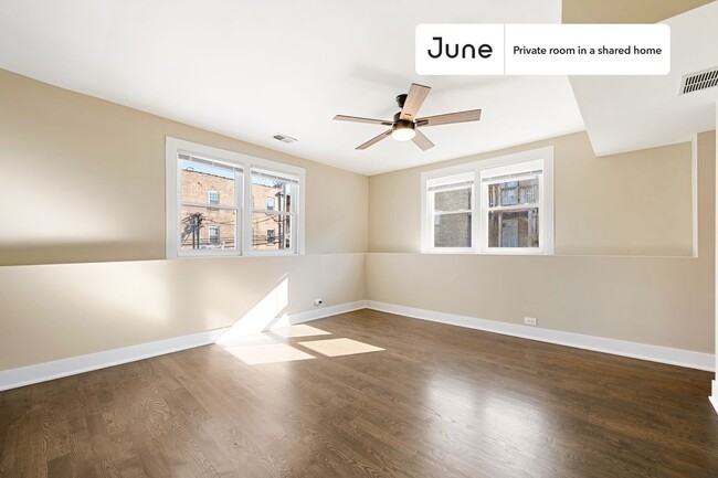 Private bedroom in 4 bed/2 bath Home in Chicago, IL - Building Photo - Building Photo