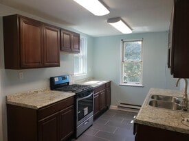 84 S 15th St in Pittsburgh, PA - Building Photo