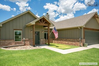 3050 Parkhill Rd in Wichita Falls, TX - Building Photo - Building Photo