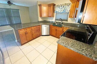 1019 Penguin Pl in Lakeland, FL - Building Photo - Building Photo