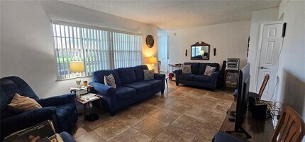 1001 N Plantation Dr in Kissimmee, FL - Building Photo - Building Photo