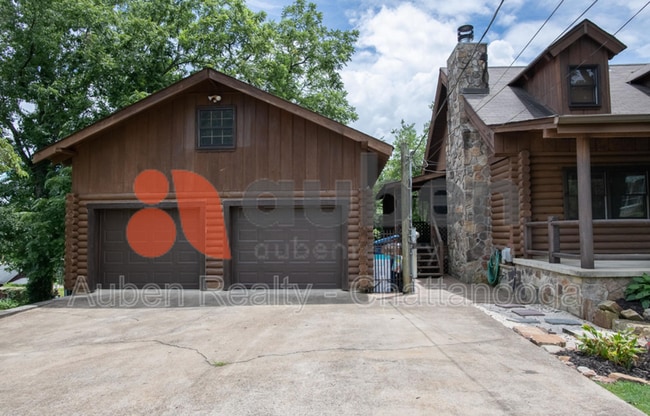 2414 Briggs Ave in Chattanooga, TN - Building Photo - Building Photo