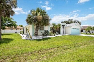 444 Viceroy Terrace in Port Charlotte, FL - Building Photo - Building Photo