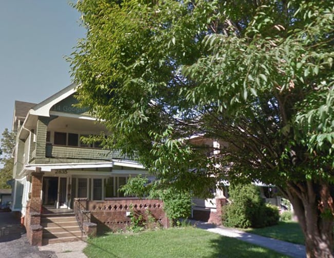 property at 2835 Avondale Ave