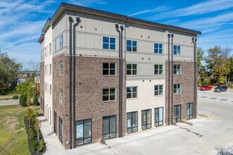 Tower 829 Apartments in Lebanon, TN - Foto de edificio - Building Photo