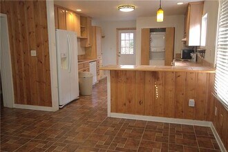 337 Reine St in Mandeville, LA - Building Photo - Building Photo