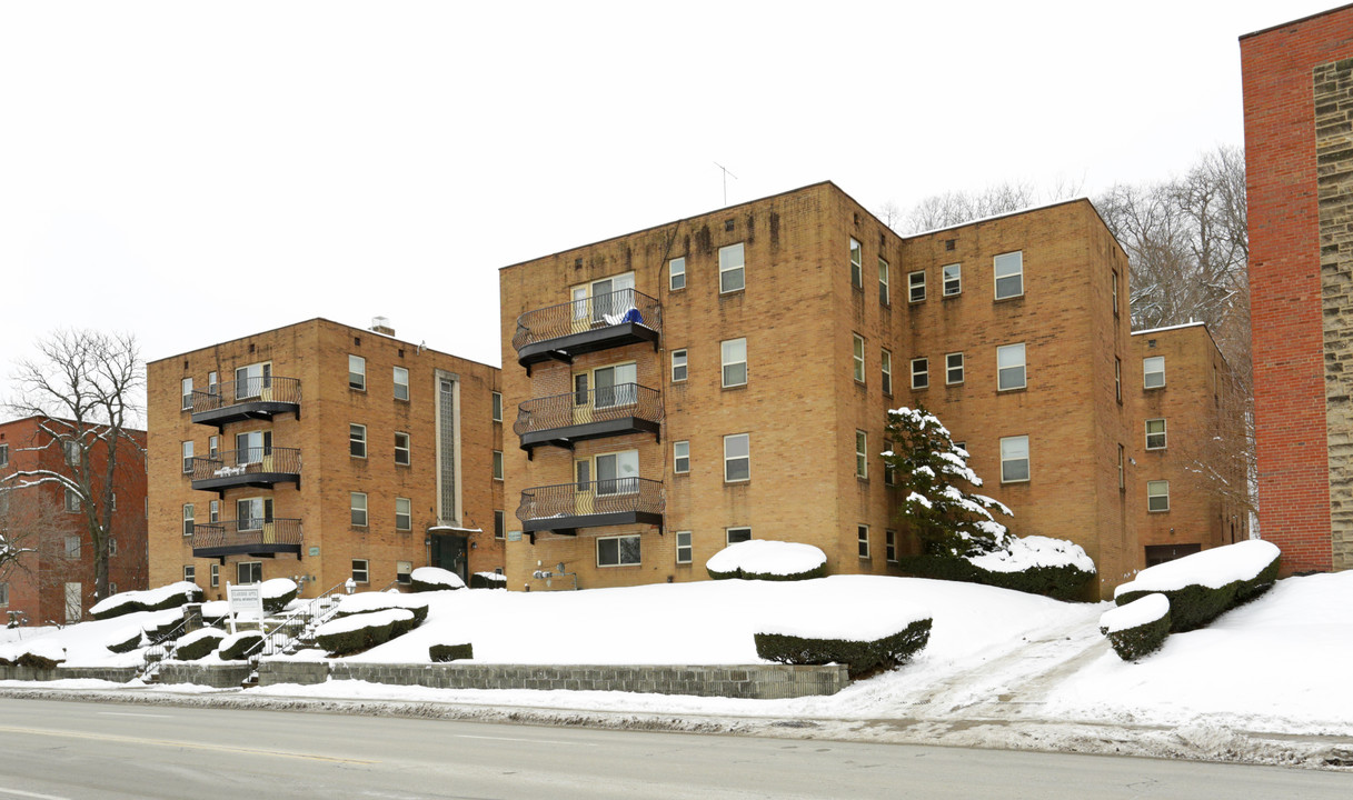 Claridge Apartments in Pittsburgh, PA - Building Photo