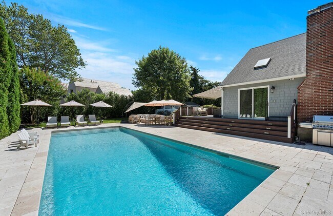 28 Windermere Dr in Sag Harbor, NY - Building Photo - Building Photo