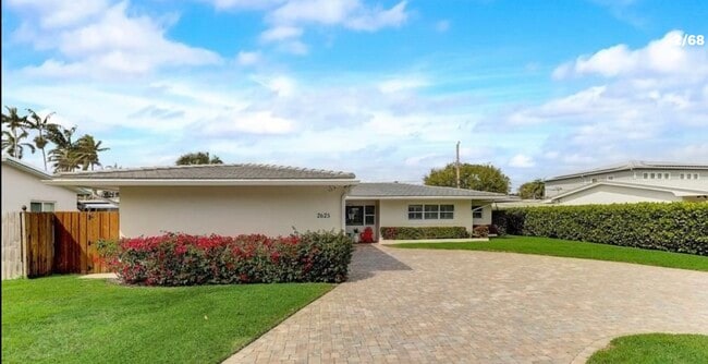 2625 SE 5th St in Pompano Beach, FL - Foto de edificio - Building Photo