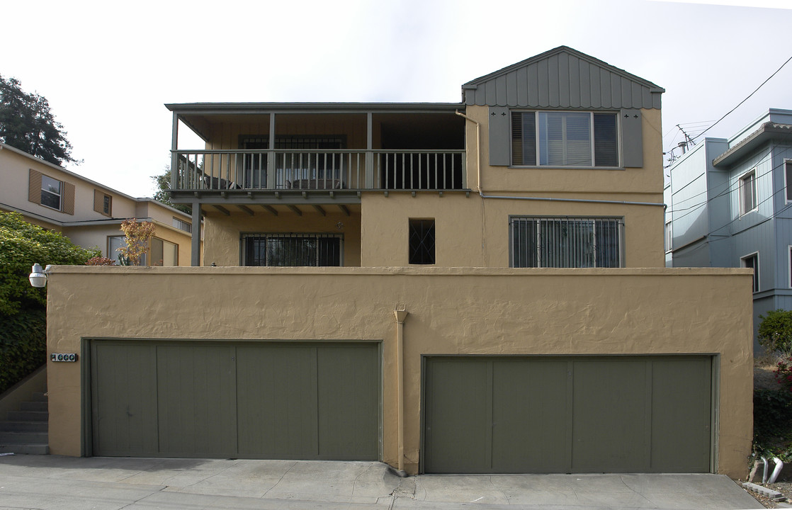 1000 Bayview Ave in Oakland, CA - Building Photo