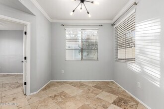 2992 N Miller Rd in Scottsdale, AZ - Foto de edificio - Building Photo