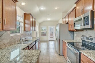 9001 Tumbleweed Dr in Aubrey, TX - Building Photo - Building Photo