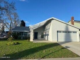 2261 Birchfield St in Simi Valley, CA - Building Photo