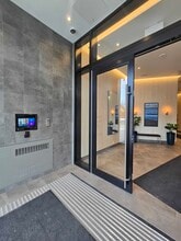 2 Manderley Dr in Toronto, ON - Building Photo - Building Photo