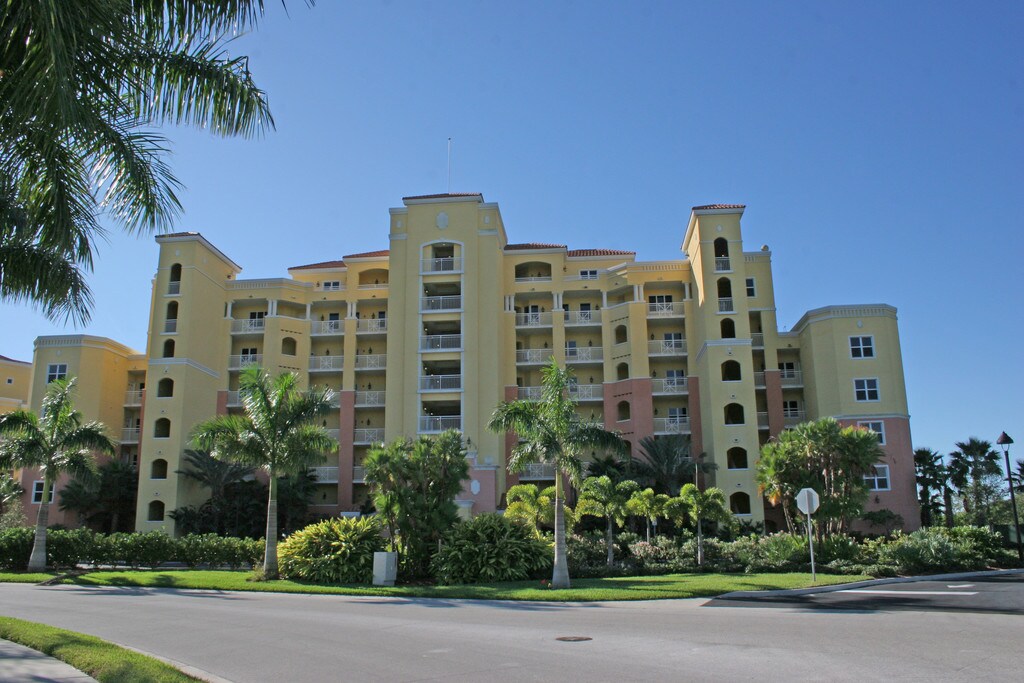 Laguna at Riviera Dunes Apartments Palmetto, FL Apartments For Rent