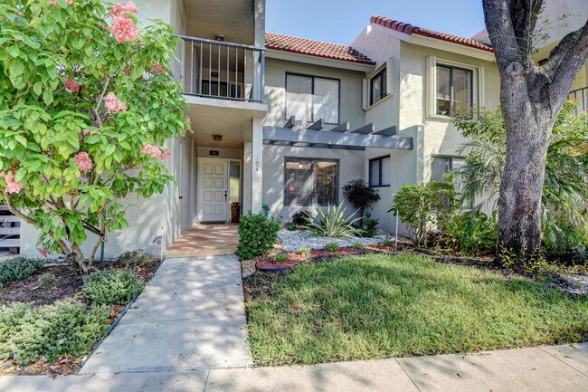 property at 5673 Fairway Park Dr