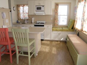 173 C N Shore Blvd in East Sandwich, MA - Building Photo - Building Photo