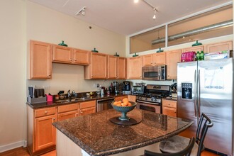 1305 S Michigan Ave in Chicago, IL - Building Photo - Building Photo