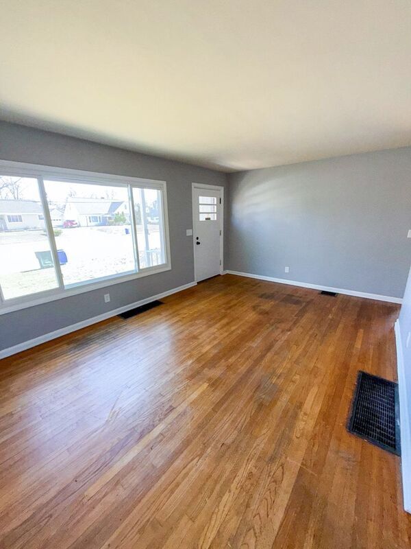 569 James Rd in Columbus, OH - Building Photo - Building Photo