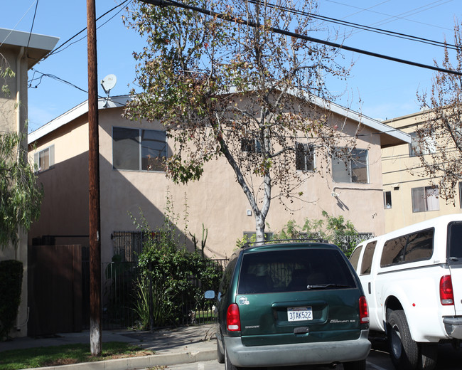 273 Bonito Ave in Long Beach, CA - Building Photo - Building Photo