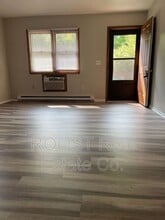 203 N Madison Rd in London, OH - Building Photo - Building Photo