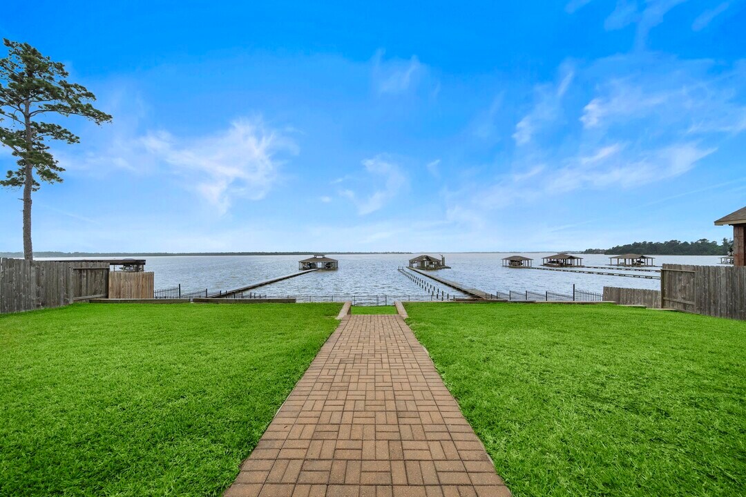 8530 San Juanico St in Houston, TX - Building Photo