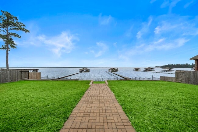 8530 San Juanico St in Houston, TX - Foto de edificio - Building Photo