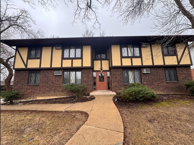 2355 Chalet Gardens Rd