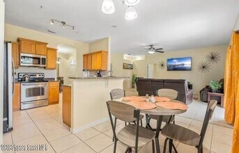 463 Eldron Blvd NE in Palm Bay, FL - Building Photo - Building Photo