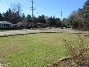 1119 Juniper Dr in Fayetteville, NC - Building Photo - Building Photo