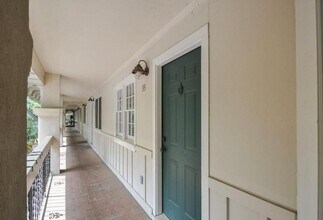 655 E Campus Rd in Athens, GA - Building Photo - Building Photo