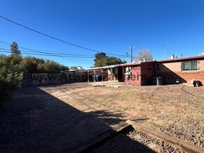 5158 E 26th St in Tucson, AZ - Building Photo - Building Photo