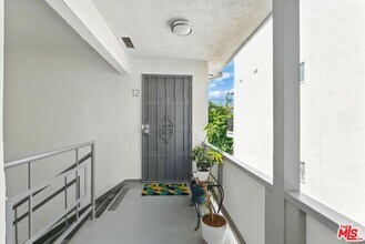 1929 Tamarind Ave in Los Angeles, CA - Building Photo - Building Photo