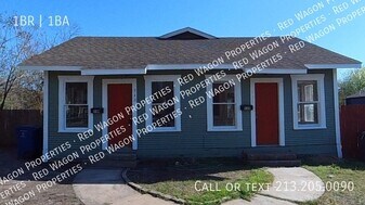 538 Kayton Ave in San Antonio, TX - Building Photo