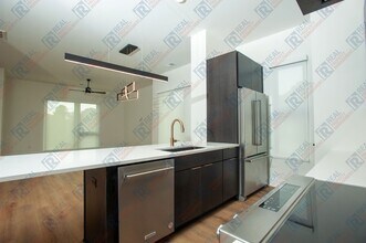 512 Gordon St in Durham, NC - Building Photo - Building Photo