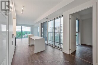 370 Martha St in Burlington, ON - Building Photo - Building Photo