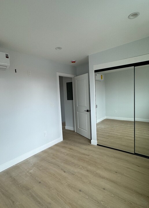 18509 Burin Ave, Unit Burin Ave in Redondo Beach, CA - Foto de edificio