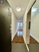 33 Isabella St in Toronto, ON - Building Photo - Building Photo