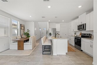 3655 Moscato Dr in Brooksville, FL - Building Photo - Building Photo