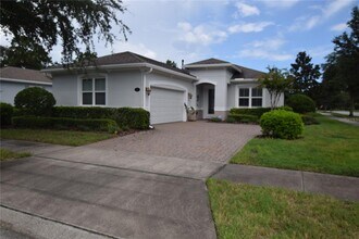 132 Amanthus Ct in DeLand, FL - Building Photo - Building Photo