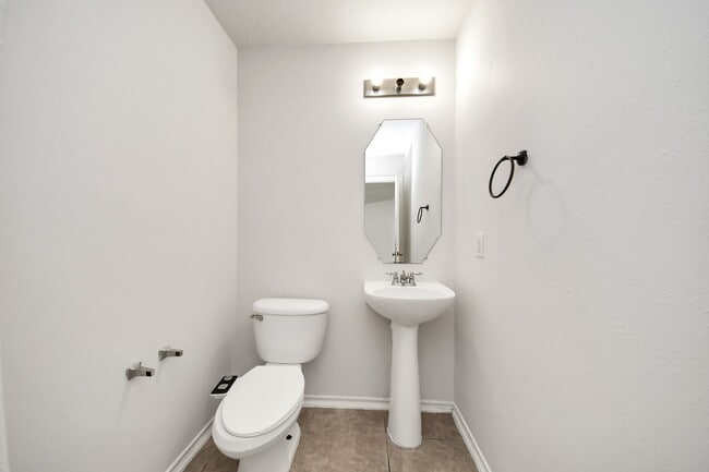 6411 Bright Falls Ln