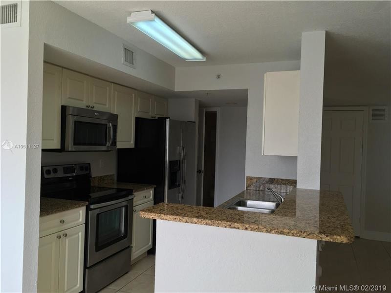 20950 SW 87th Ave-Unit -208 in Cutler Bay, FL - Building Photo