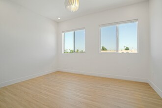 4800-4802 S Slauson Ave in Culver City, CA - Building Photo - Building Photo