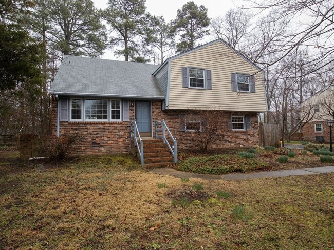 property at 1321 Warminster Dr